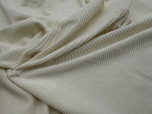 راحتی و دوام پارچه مخمل ریز الاستیک را برای لباس های خود تجربه کنید.